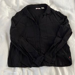 Levi’s Ruched Ruffle Sleeve Collared Shirt